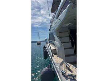Princess Yachts 42 Fly
