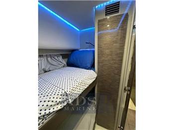 Austin Parker AP 48 SUNDECK