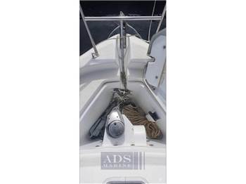 Beneteau Antares 710