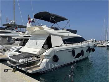 Ferretti Yachts 550