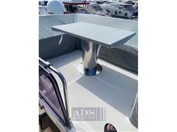 Ferretti Yachts 550