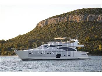 Ferretti Yachts 681