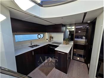 Sunseeker Predator 55 EVO