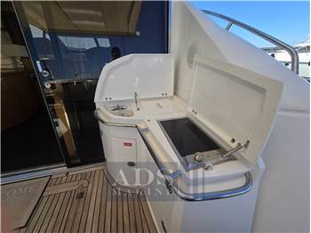 Sunseeker Predator 52