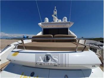 Sunseeker Predator 52