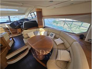 Sunseeker Predator 52