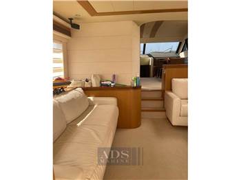 Ferretti 681