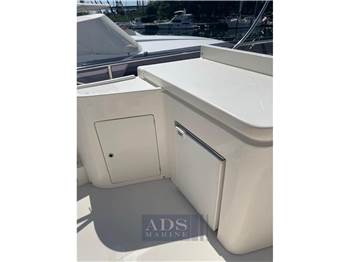 Ferretti 681