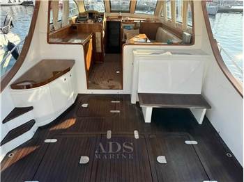Solare 40 Lobster