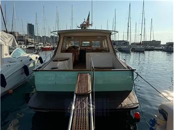 Solare 40 Lobster