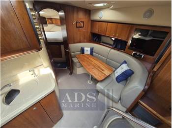 Cruiser Yachts 340 Express