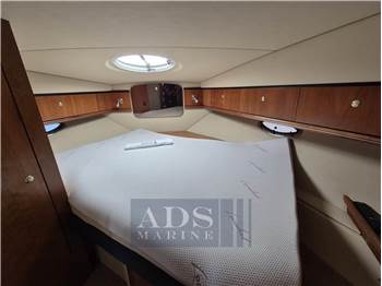 Cruiser Yachts 340 Express
