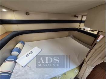 Cruiser Yachts 340 Express