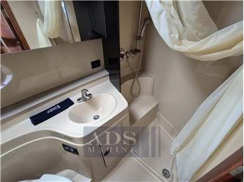 Cruiser Yachts 340 Express