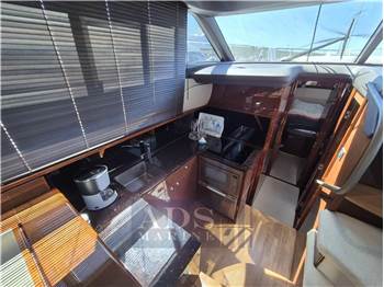 Princess Yachts 43 Fly