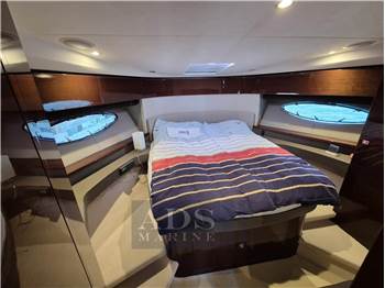 Princess Yachts 43 Fly