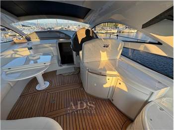 Pershing 46