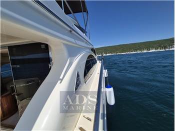 Azimut 46 Fly