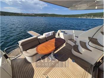 Azimut 46 Fly