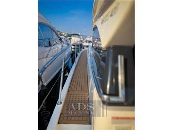 Bavaria Virtess 420 Fly