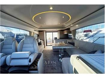 Azimut 53 Fly