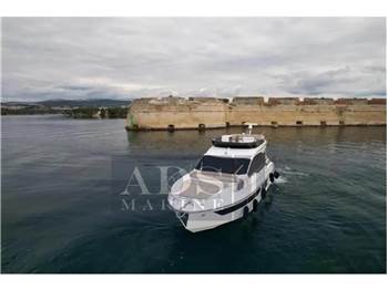 Azimut 53 Fly