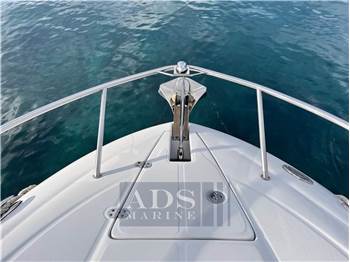 Crownline 275
