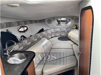 Crownline 275