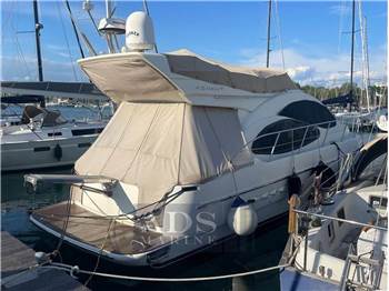 Azimut 42 Fly