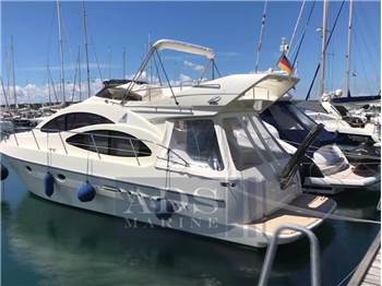 Azimut 42 Fly