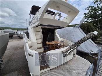 Azimut 42 Fly