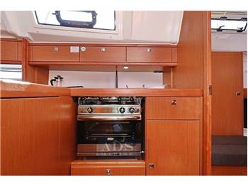 Bavaria Cruiser 37