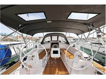 Bavaria Cruiser 37