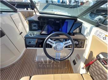 Sea Ray 270 SDX