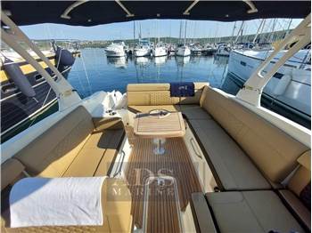 Sea Ray 270 SDX