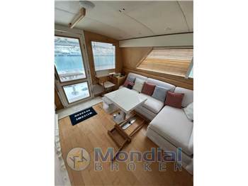 Bertram Yacht 43' Convertible