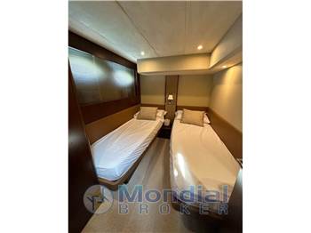 Princess Yachts V 56