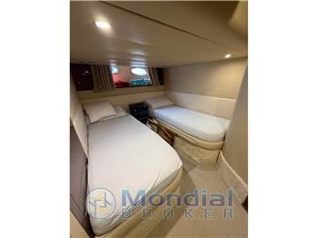 Princess Yachts V 48
