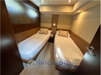 Princess Yachts V 56