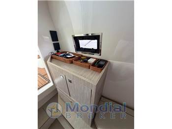 Nuova Jolly PRINCE 33 Sport Cabin