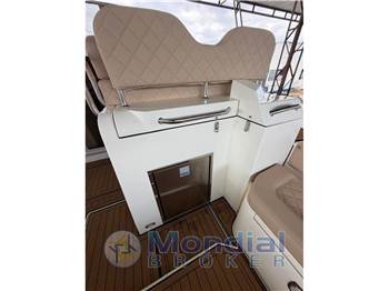 Nuova Jolly PRINCE 33 Sport Cabin