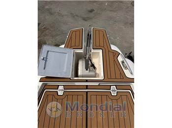 Nuova Jolly PRINCE 33 Sport Cabin