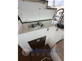 Nuova Jolly PRINCE 33 Sport Cabin