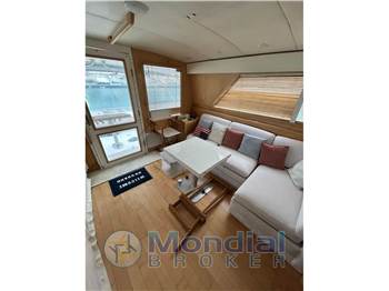 Bertram Yacht 43' Convertible