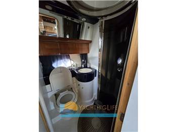 Princess Yachts V 55