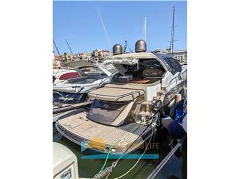 Cranchi M44 HT