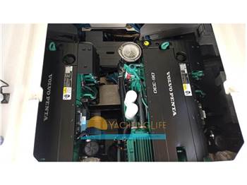 Cranchi M44 HT