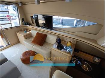 Ferretti Yachts FERRETTI 550