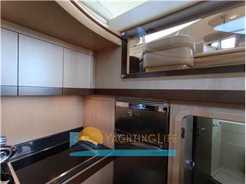 Ferretti Yachts FERRETTI 550