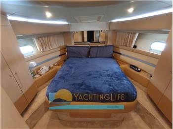 Ferretti Yachts FERRETTI 550